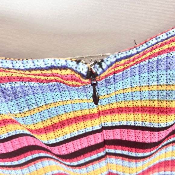 ECI |🌈👗Colorful Striped Cap Sleeves Bodycon Shift Style Dress - Picture 4 of 10